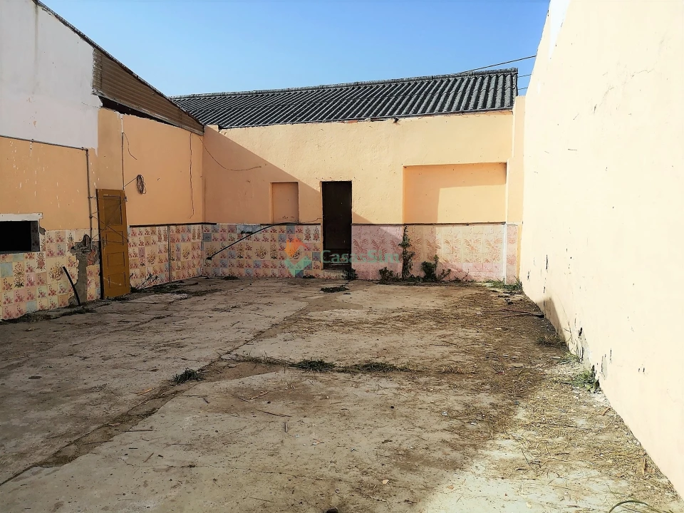 Armazém para Venda em Alcanena e Vila Moreira Foto 1