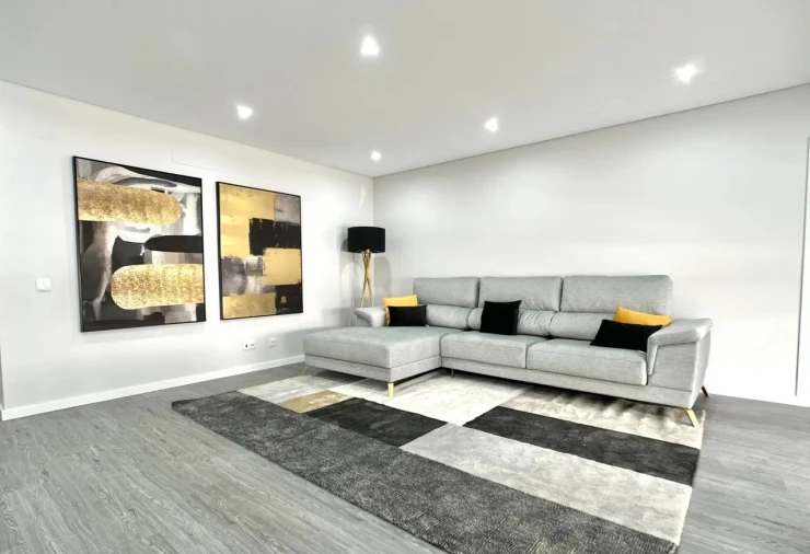 Apartamento T2 para Venda em Quelfes Foto 3