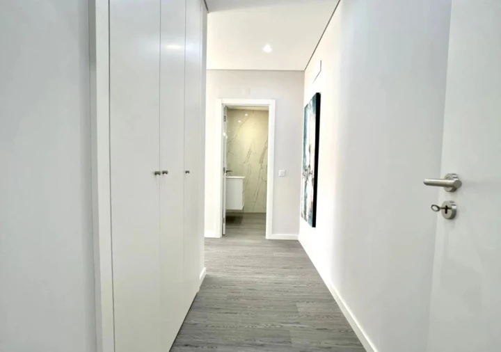 Apartamento T2 para Venda em Quelfes Foto 22