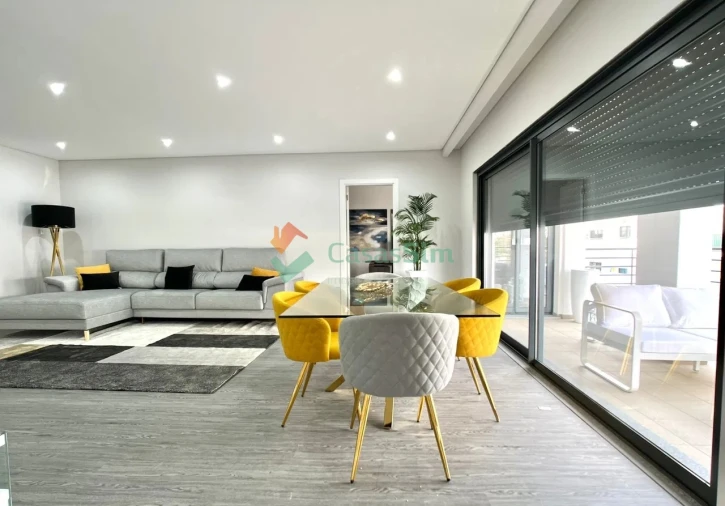 Apartamento T2 para Venda em Quelfes Foto 50