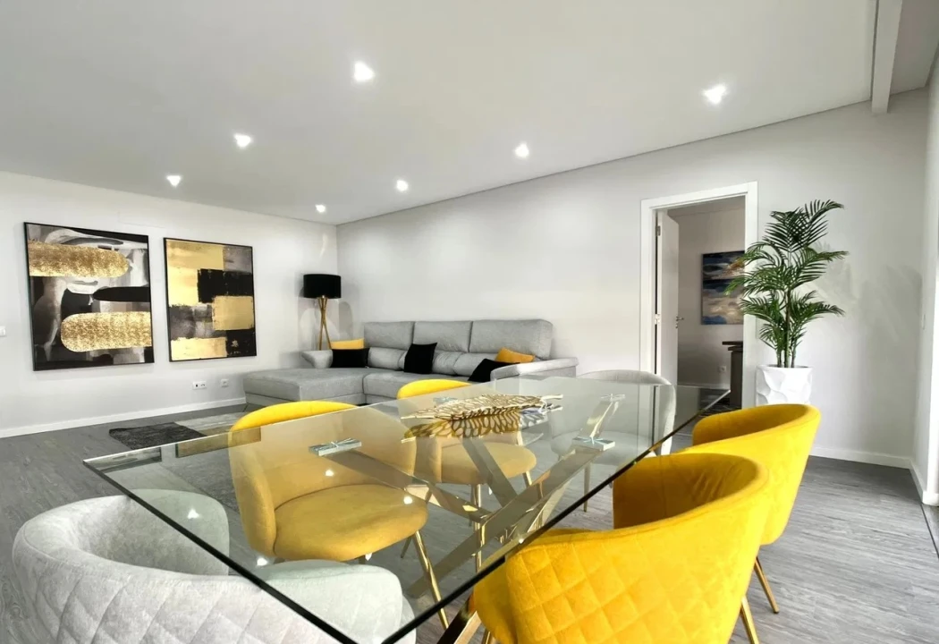 Apartamento T2 para Venda em Quelfes Foto 21