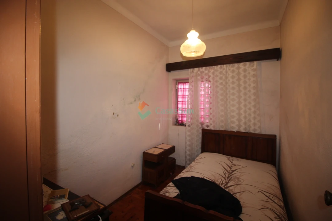 Moradia T3 para Venda em Meia Via Foto 6