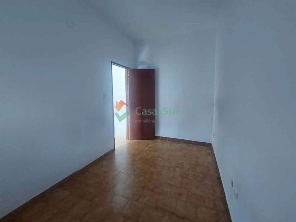 Apartamento T0 para Venda em Ferreira do Alentejo e Canhestros Foto 17