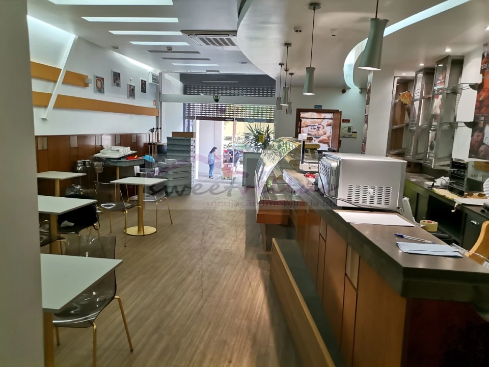 Negócio para Venda em Carnide Foto 1