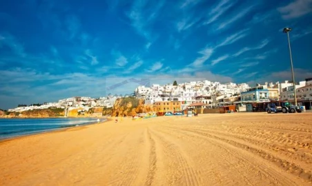 Negócio para Venda em Albufeira e Olhos de Água