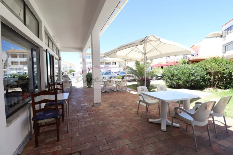 Negócio para Venda em Albufeira e Olhos de Água