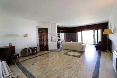 Moradia T4 para Venda em Guia