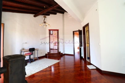 Moradia T4 para Venda em Guia