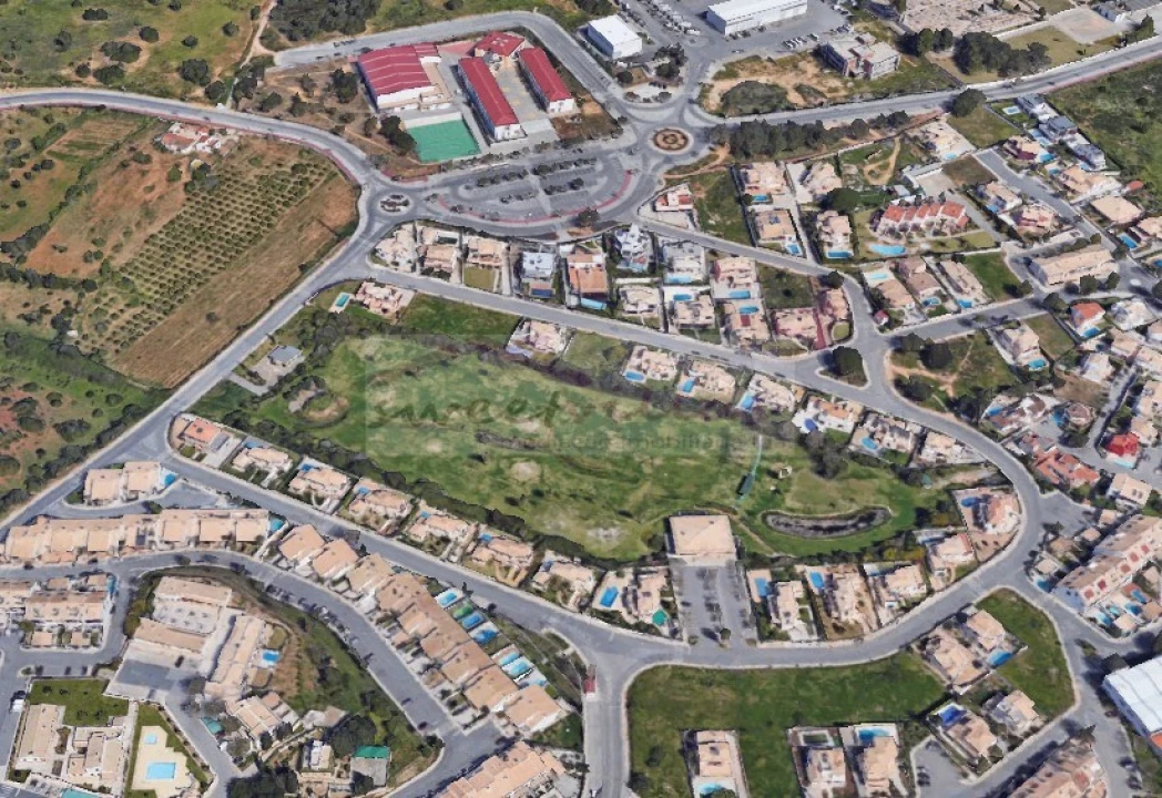 Prédio para Venda em Albufeira e Olhos de Água Foto 1