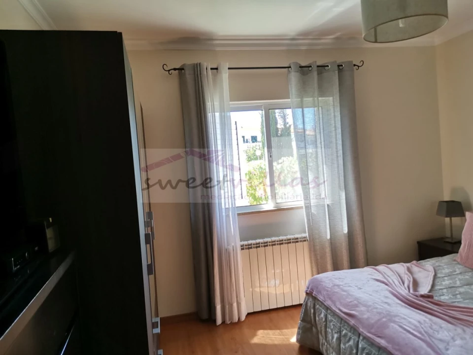 Moradia T4 para Venda em Albufeira e Olhos de Água Foto 27
