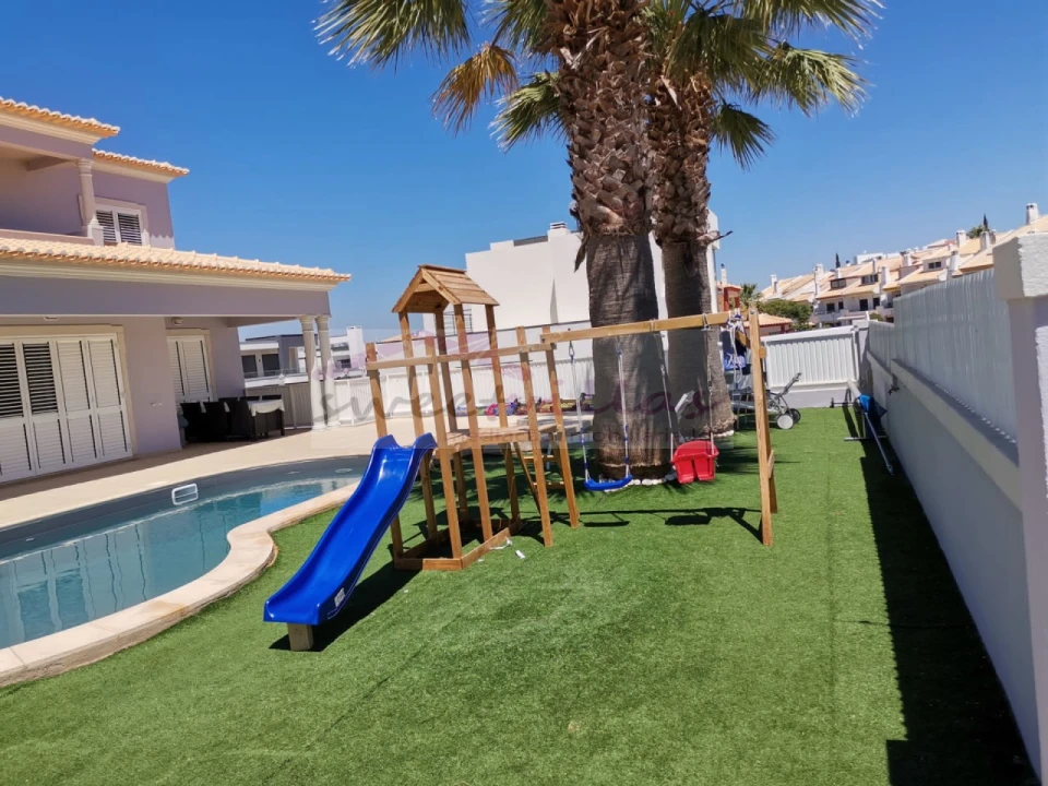 Moradia T4 para Venda em Albufeira e Olhos de Água Foto 41