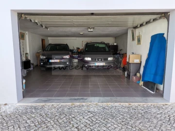Moradia T4 para Venda em Albufeira e Olhos de Água