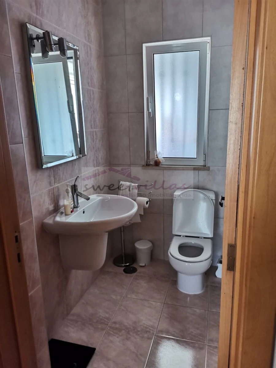 Moradia T4 para Venda em Albufeira e Olhos de Água Foto 26