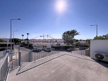 Moradia T2 para Venda em Albufeira e Olhos de Água