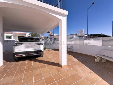 Moradia T2 para Venda em Albufeira e Olhos de Água