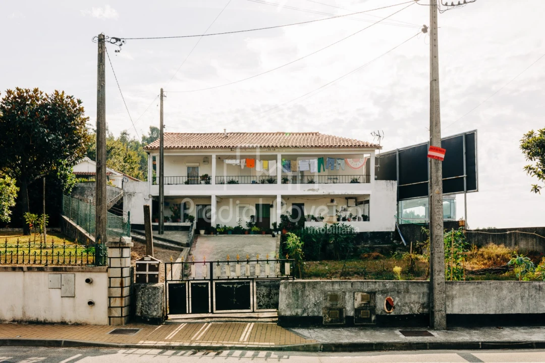 Moradia T7 para Venda em Gamil e Midões Foto 1