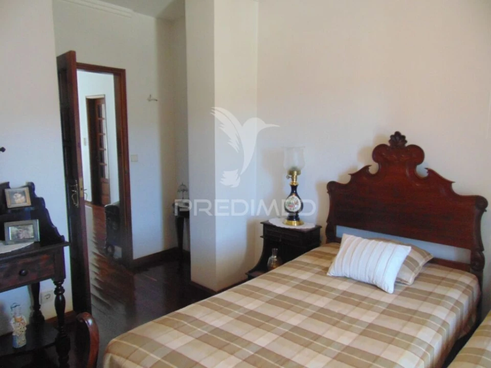 Moradia T8 para Venda em Lordelo Foto 20