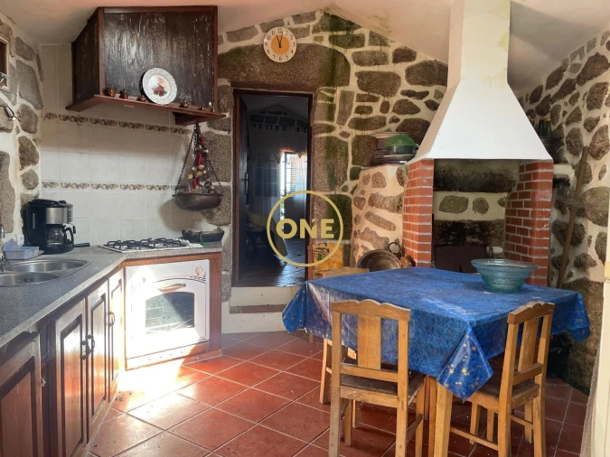 Moradia T4 para Venda em Caparrosa e Silvares Foto 13