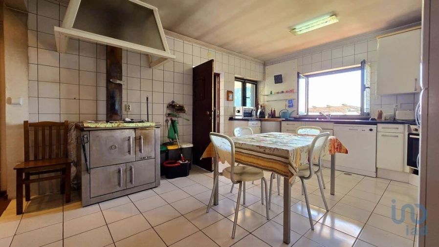 Moradia T4 para Venda em Ervedal e Vila Franca da Beira Foto 12