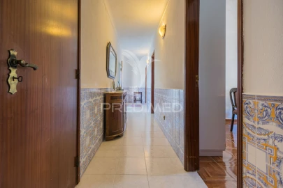 Moradia T9 para Venda em Fernao Ferro
