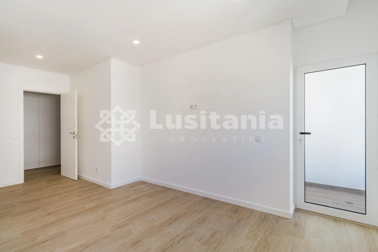 Apartamento T3 para Venda em Montenegro Foto 8