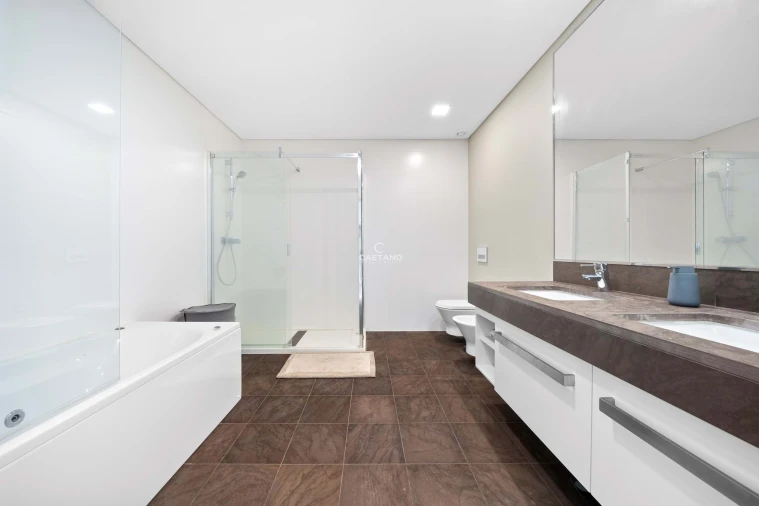 Apartamento T3 para Venda em São Martinho Foto 4