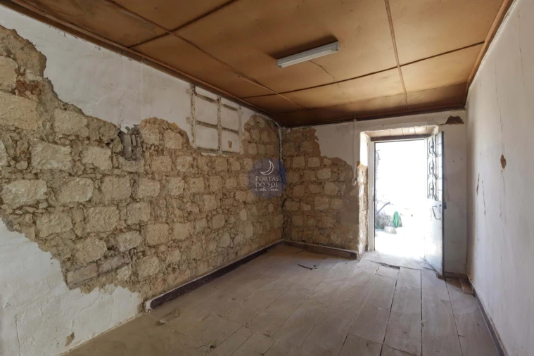 Moradia T2 para Venda em Moçarria Foto 2