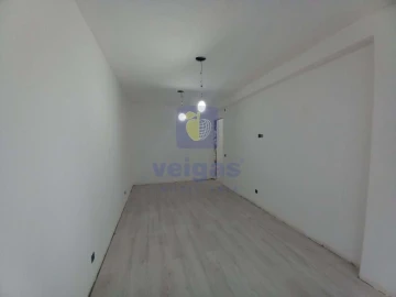 Apartamento T4 para Venda em Laranjeiro e Feijó