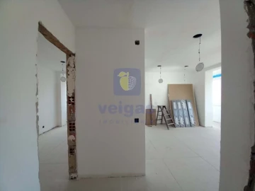 Apartamento T4 para Venda em Laranjeiro e Feijó