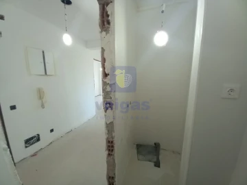 Apartamento T4 para Venda em Laranjeiro e Feijó