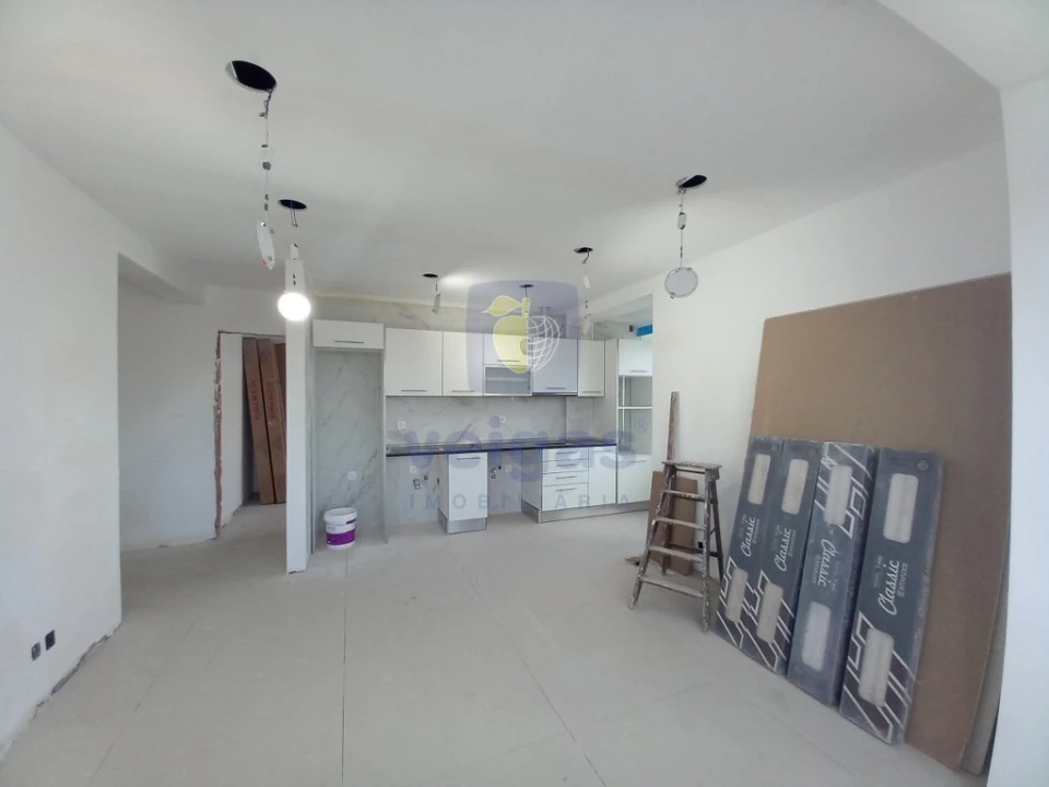 Apartamento T4 para Venda em Laranjeiro e Feijó Foto 5