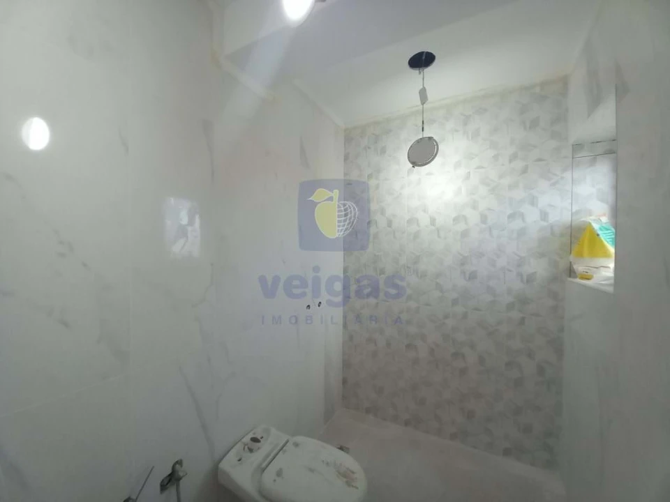 Apartamento T4 para Venda em Laranjeiro e Feijó Foto 27