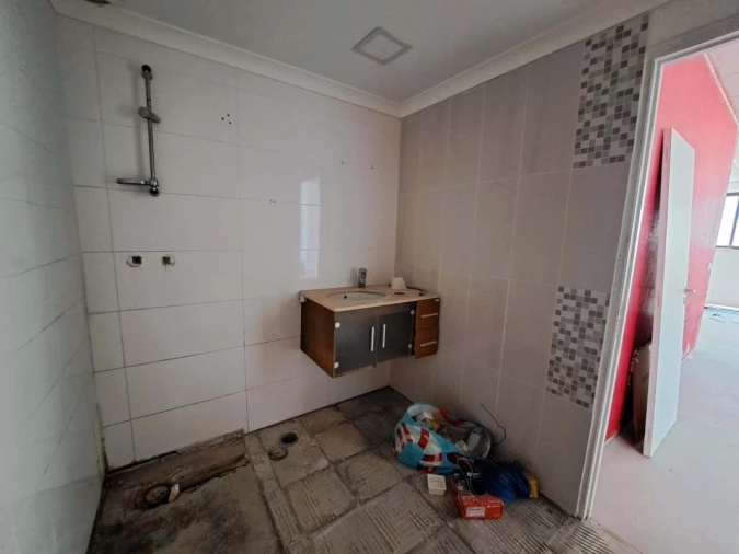 Armazém para Venda em Corroios Foto 6