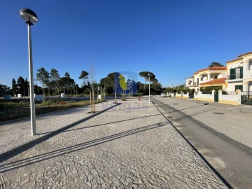Terreno para Venda em Azeitão (São Lourenço e São Simão)