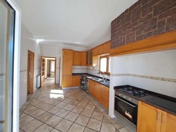 Moradia T5 para Venda em Sesimbra (Castelo)