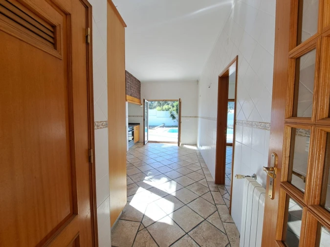 Moradia T5 para Venda em Sesimbra (Castelo) Foto 4