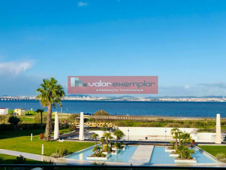 Apartamento T2 para Venda em Alcochete Foto 7