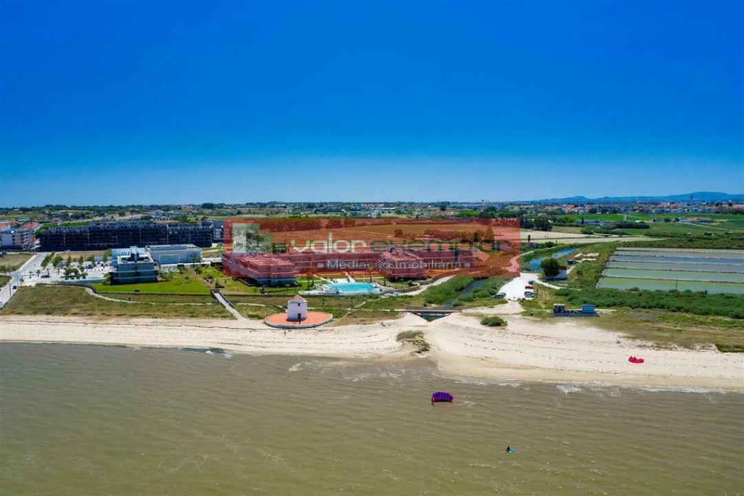Apartamento T2 para Venda em Alcochete Foto 8