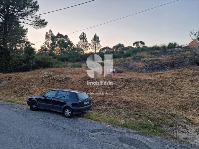 Terreno para Venda em Rebordosa Foto 2