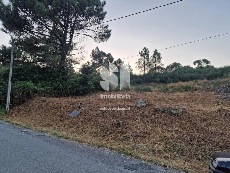 Terreno para Venda em Rebordosa Foto 5
