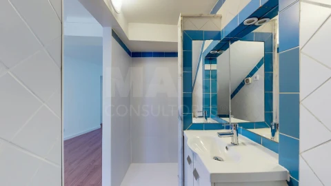 Apartamento T2 para Venda em Misericórdia