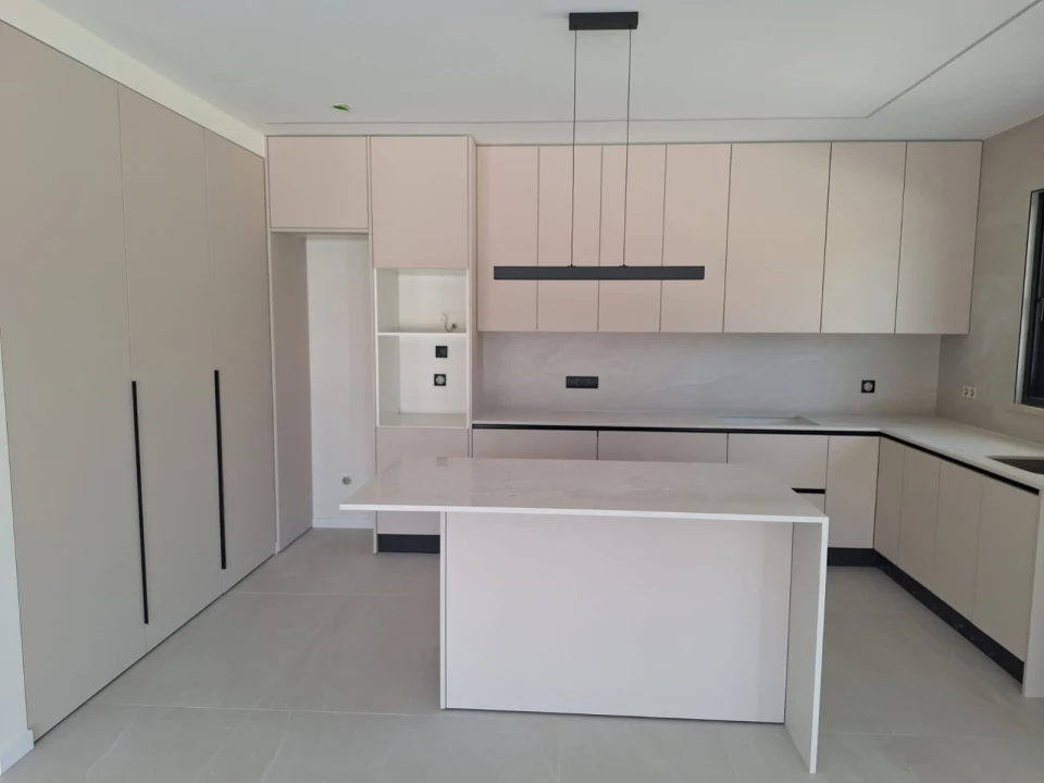 Moradia T3 para Venda em Alvorninha Foto 16