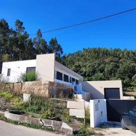 Moradia T3 para Venda em Alvorninha