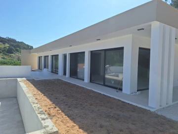 Moradia T3 para Venda em Alvorninha