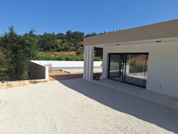 Moradia T3 para Venda em Alvorninha