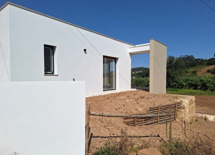 Moradia T3 para Venda em Alvorninha Foto 14