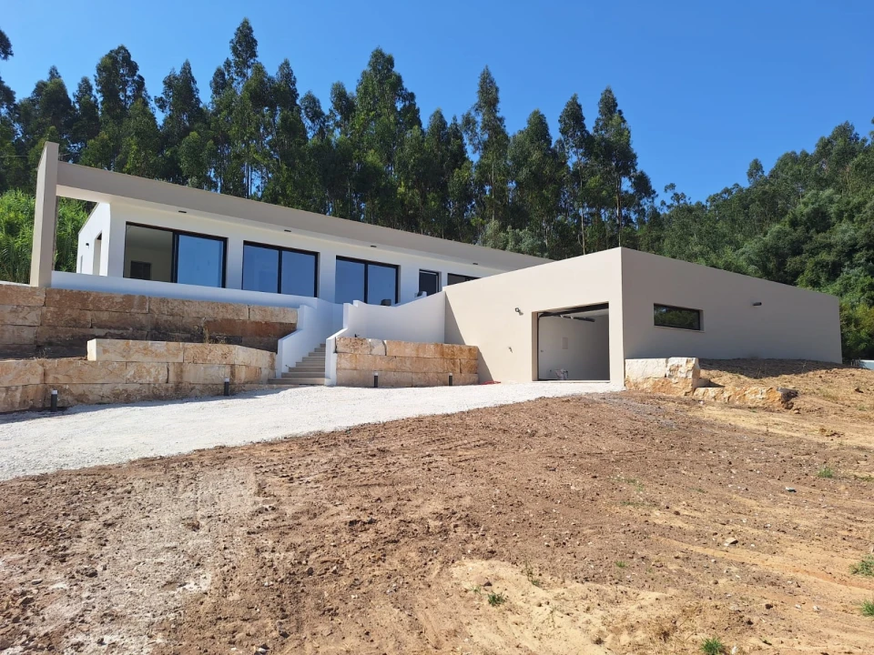 Moradia T3 para Venda em Alvorninha Foto 5