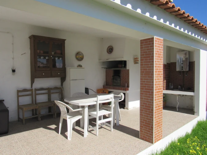 Moradia T6 para Venda em Olho Marinho Foto 14