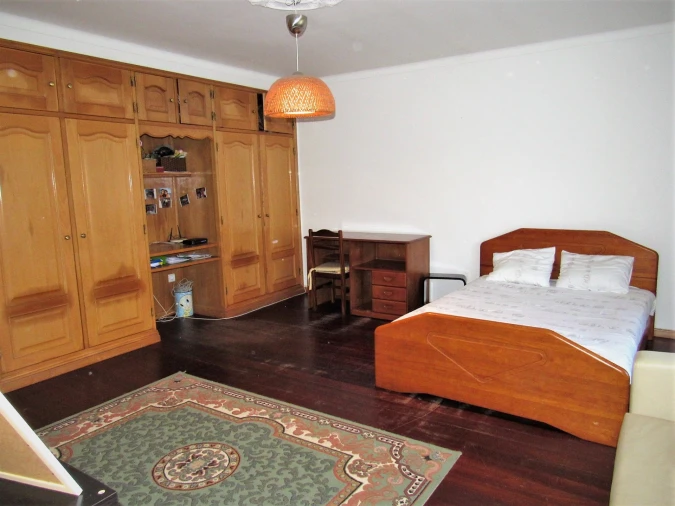 Moradia T6 para Venda em Olho Marinho Foto 9