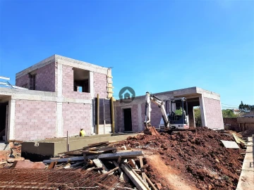 Moradia T4 para Venda em Nadadouro